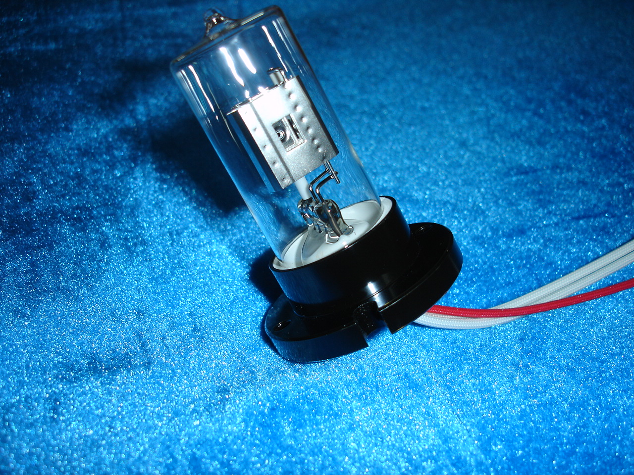 Deuterium lamp